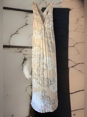 Mossino Women’s Sleeveless V-Neck Cream & Gray Knit Maxi Dress - M - EC